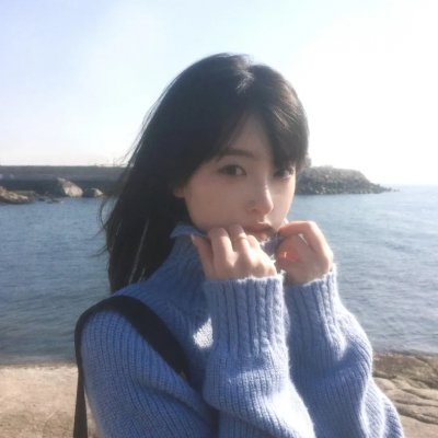 色肉毒蝎女